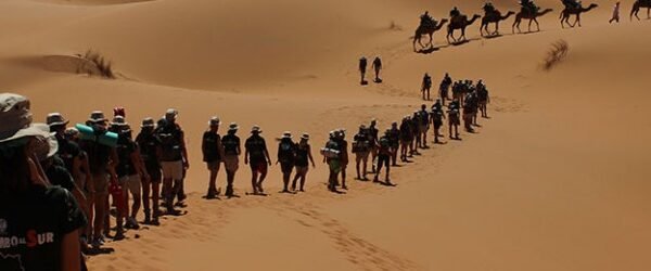 Gente en el sahara